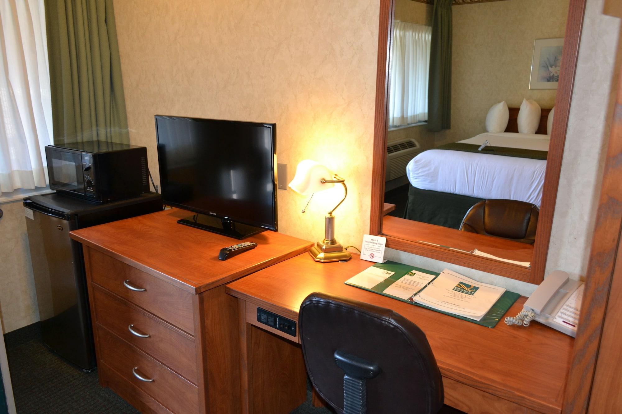 Quality Inn & Suites Silicon Valley Santa Clara Eksteriør billede