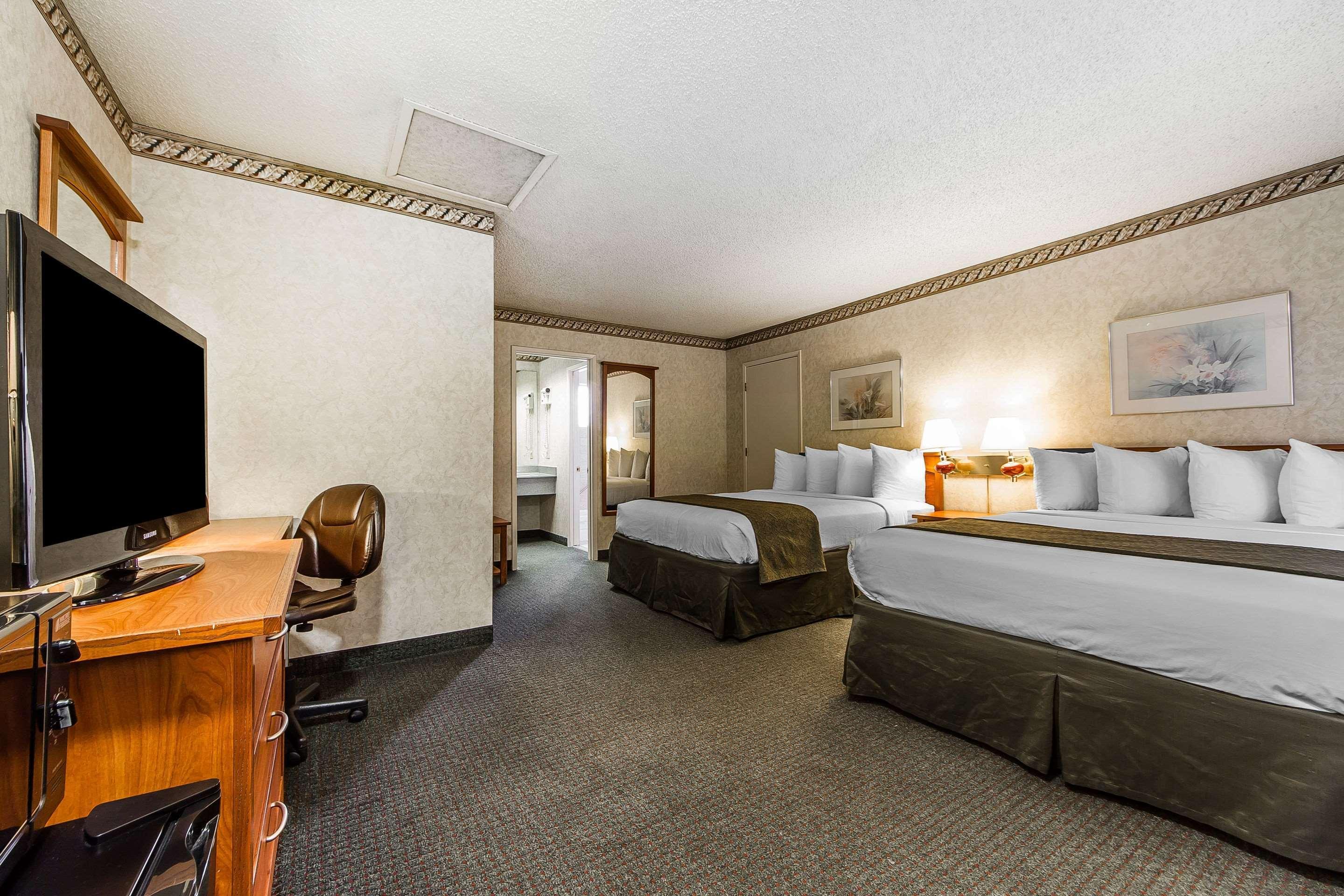 Quality Inn & Suites Silicon Valley Santa Clara Eksteriør billede