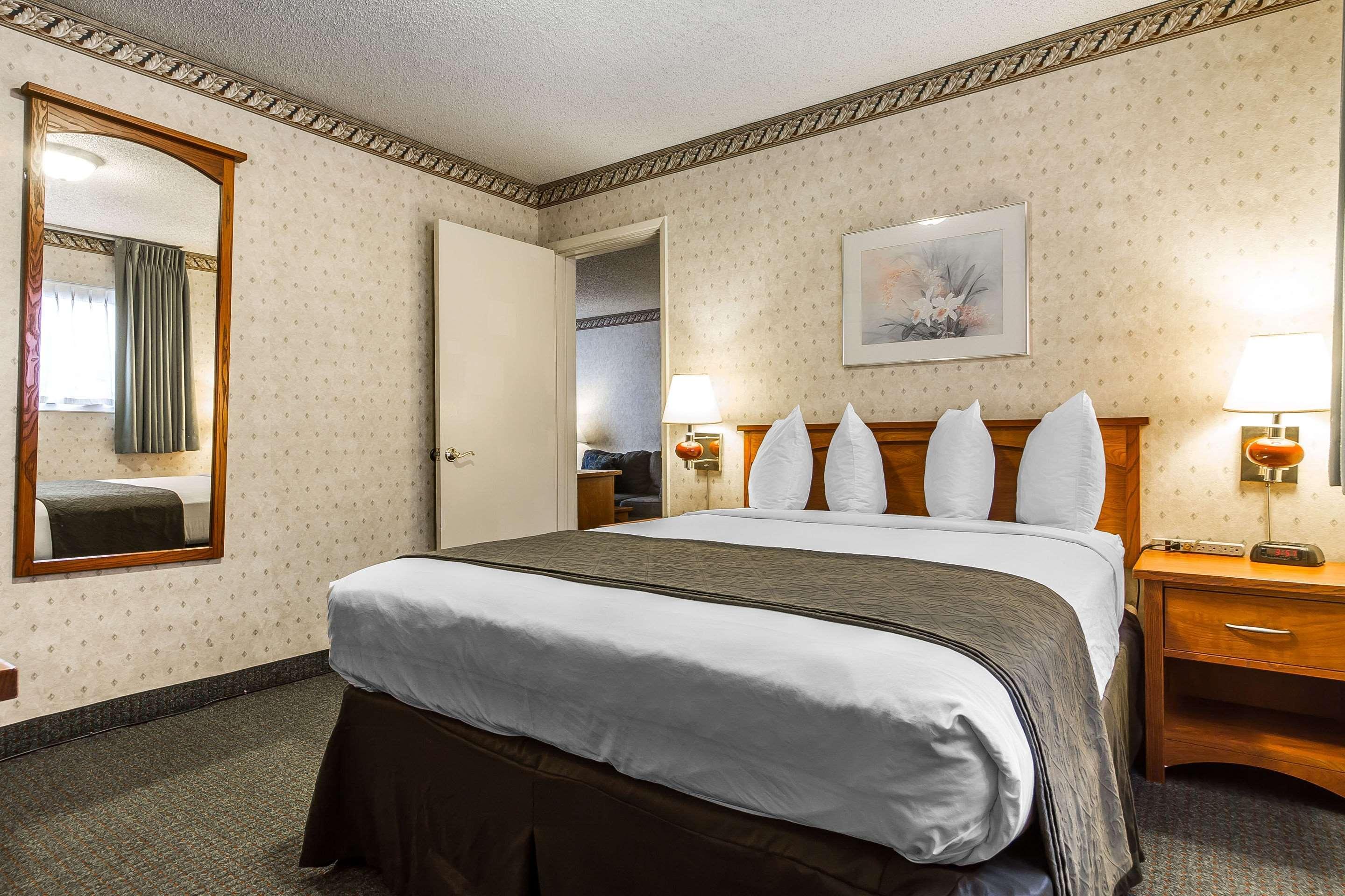 Quality Inn & Suites Silicon Valley Santa Clara Eksteriør billede