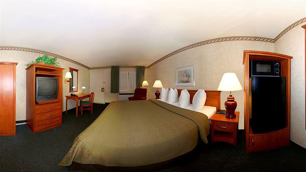 Quality Inn & Suites Silicon Valley Santa Clara Eksteriør billede